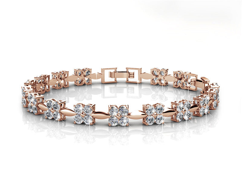 Sweet Bracelet, Cyncerity Jewellery in White Gold with crystals from Swarovski®
