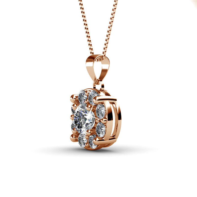 Nueve Pendant, Cyncerity Jewellery with crystals from Swarovski®